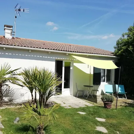 Maison De Vacances Face Plan D'Eau Classee La Faute-sur-Mer Exterior photo